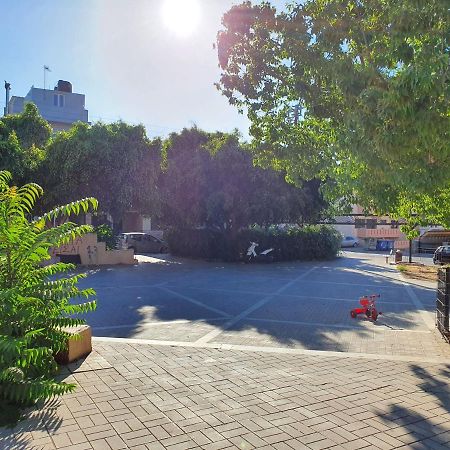 Family Cozy Apartment Heraklion  Bagian luar foto