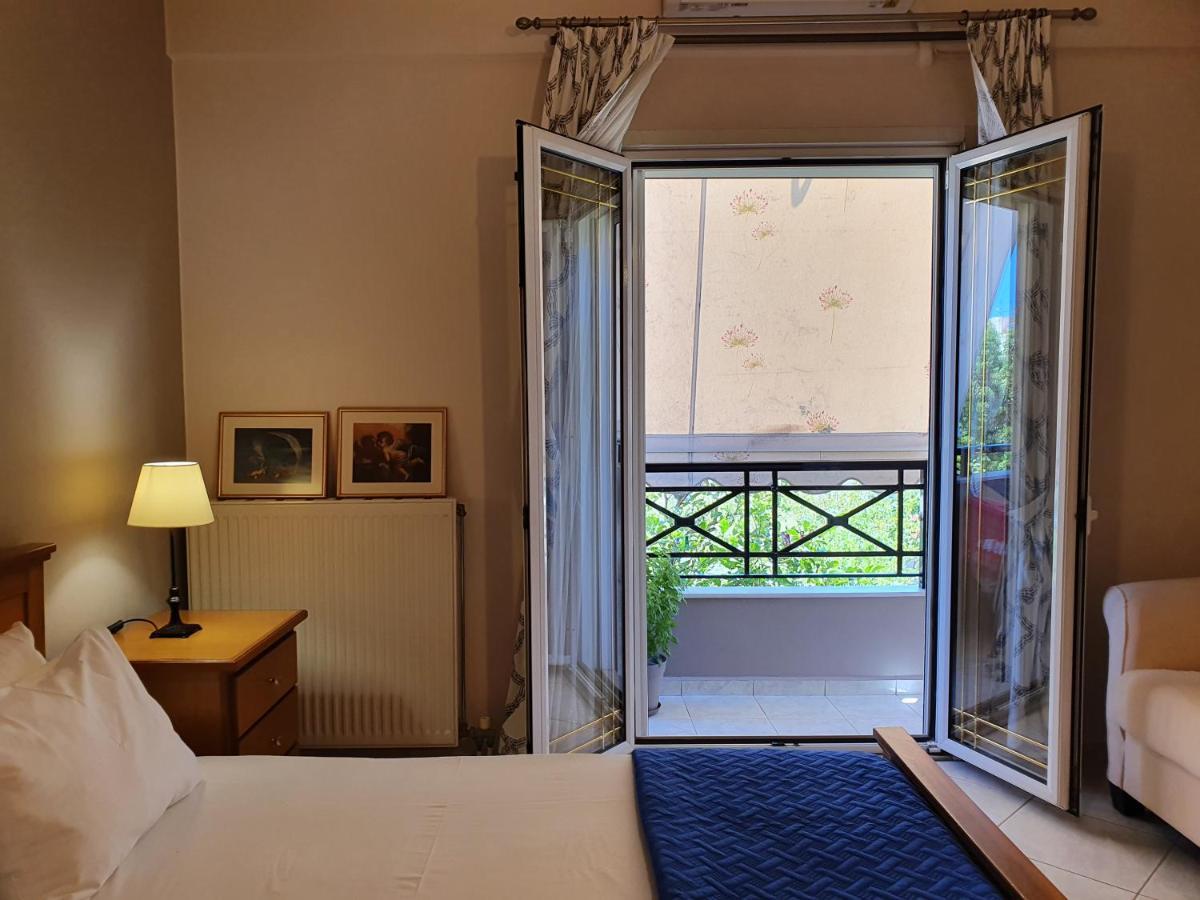 Family Cozy Apartment Heraklion  Bagian luar foto