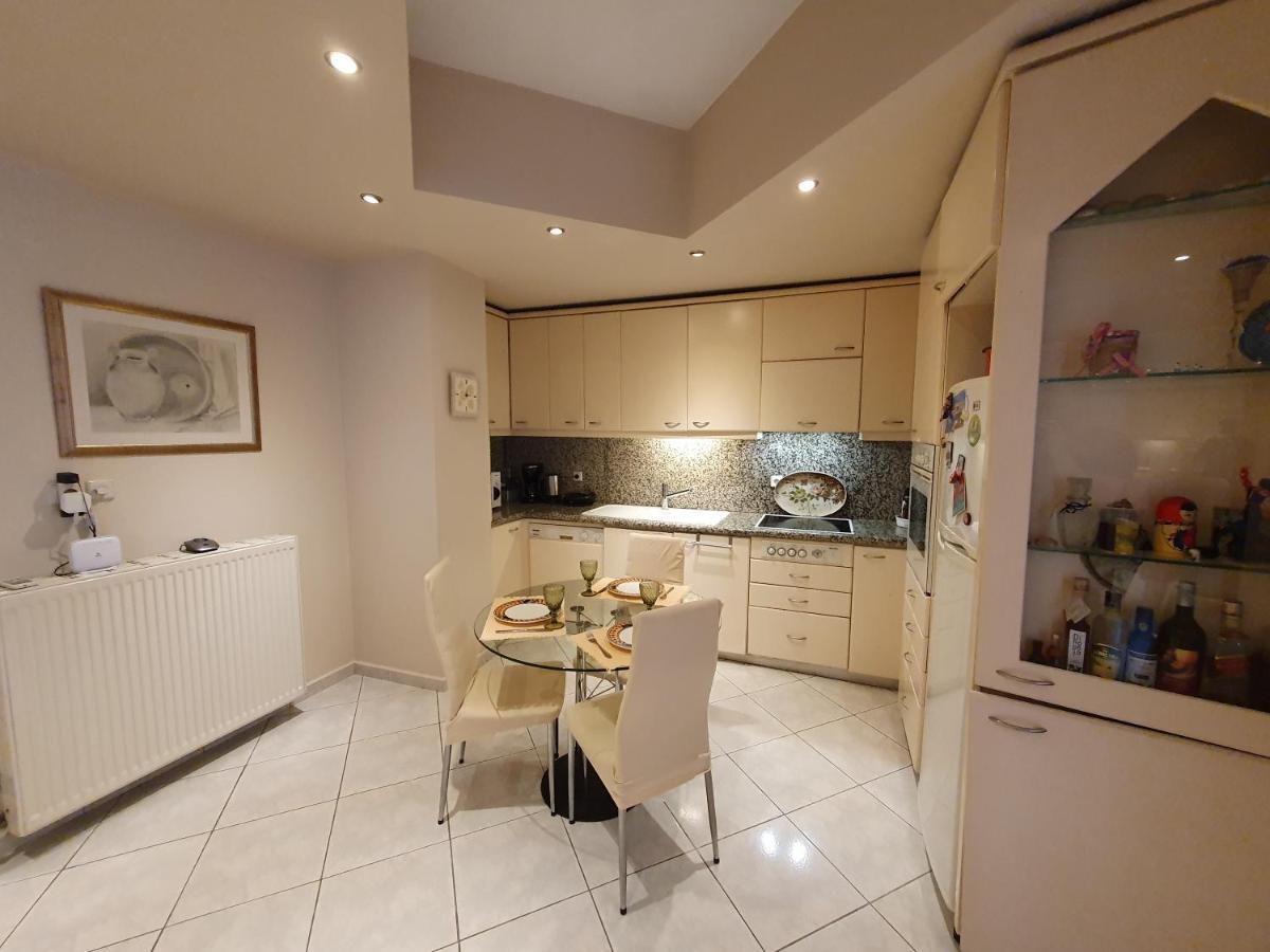 Family Cozy Apartment Heraklion  Bagian luar foto